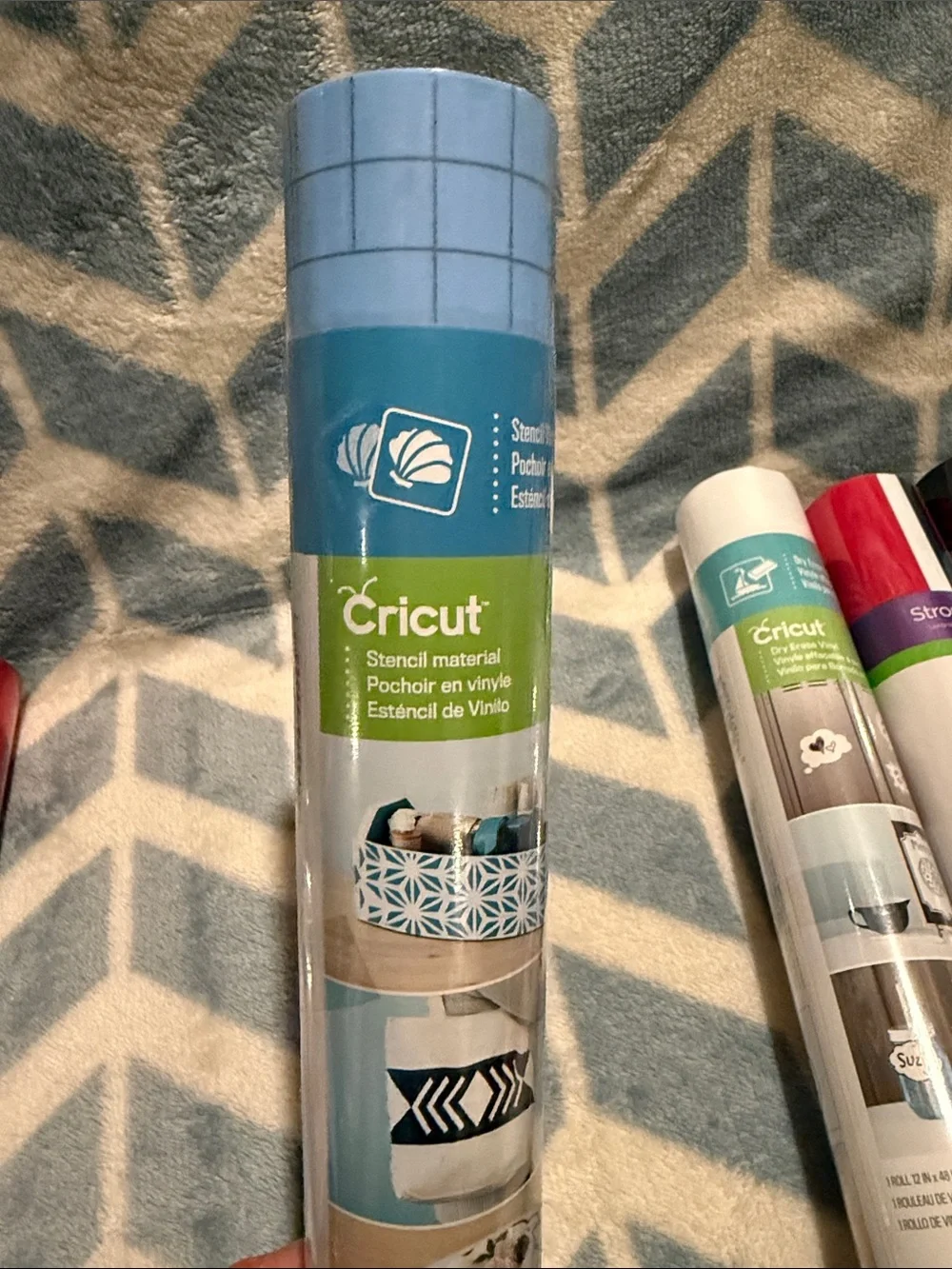 Cricut Assorted Craft Vinyl Rolls in Blue, Red, Black, Silver, White BUNDLE.